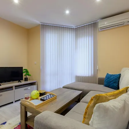 דירה уютен в град *