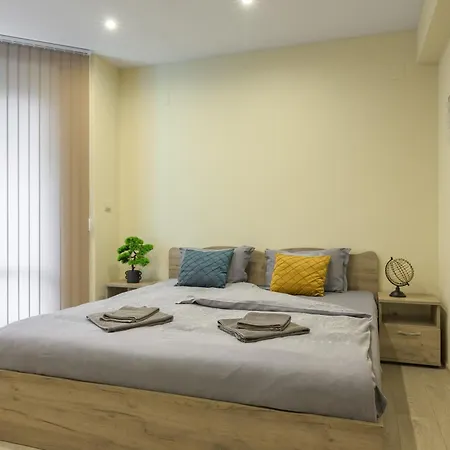 уютен в град * Βάρνα