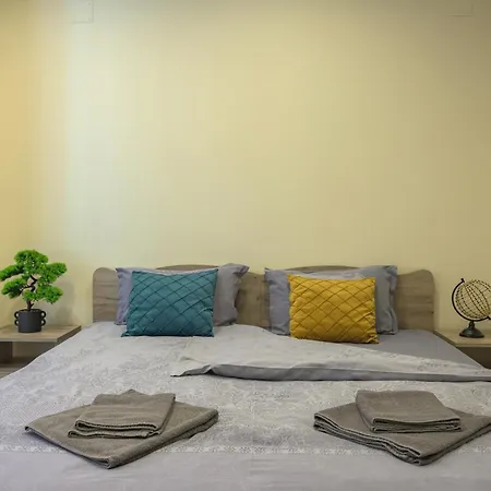 Apartament уютен в град Warna