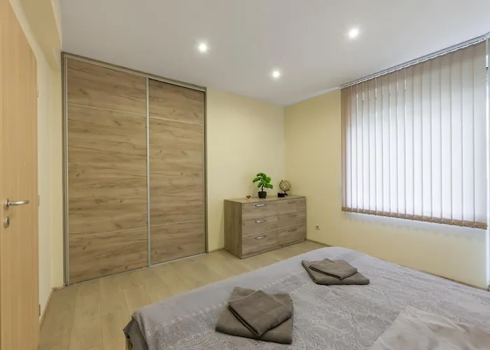 уютен в град Διαμέρισμα Βάρνα